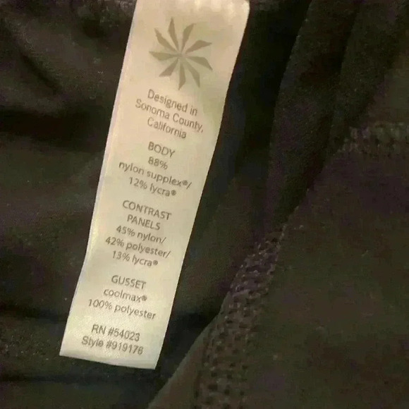 Athleta Ananda Split Capri Yoga Size Small Comfy Mid Rise Stretchy Leggings - Picture 8 of 11